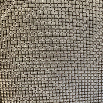 2,50 lyukbőség / 0,70 drótvastagság x 2000mm ROZSDAMENTES