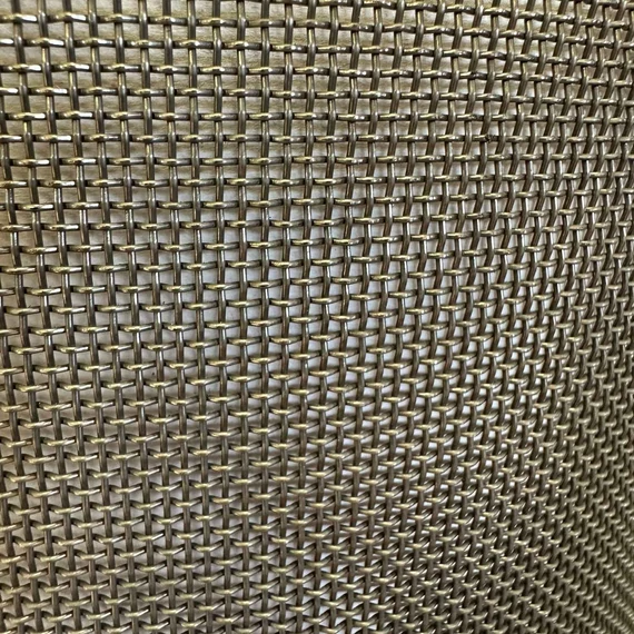 1,60 lyukbőség / 0,355 drótvastagság x 1300mm széles ACÉL (RUGÓACÉL)