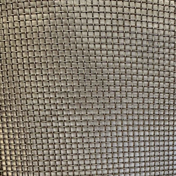 2,50 lyukbőség / 0,70 drótvastagság x 2000mm ROZSDAMENTES