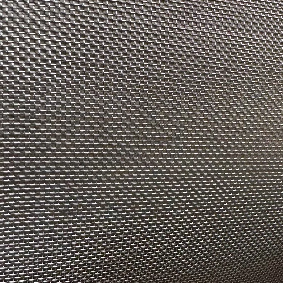 0,50 lyukbőség /0,25 drótvastagság x 1500széles ROZSDAMENTES